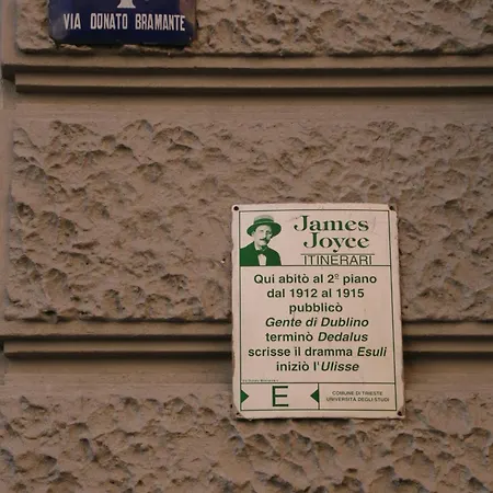 Apartament Guesthost - La Casa Di Leopold Bloom *