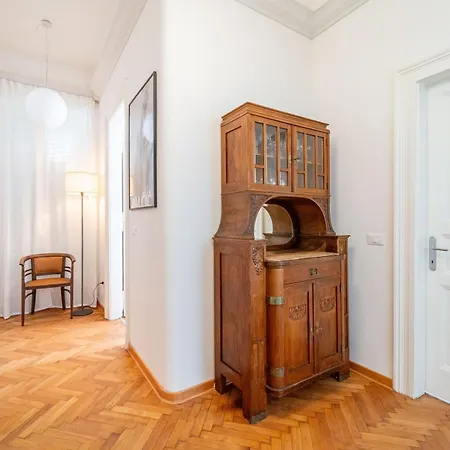 Appartamento Guesthost - La Casa Di Leopold Bloom Trieste